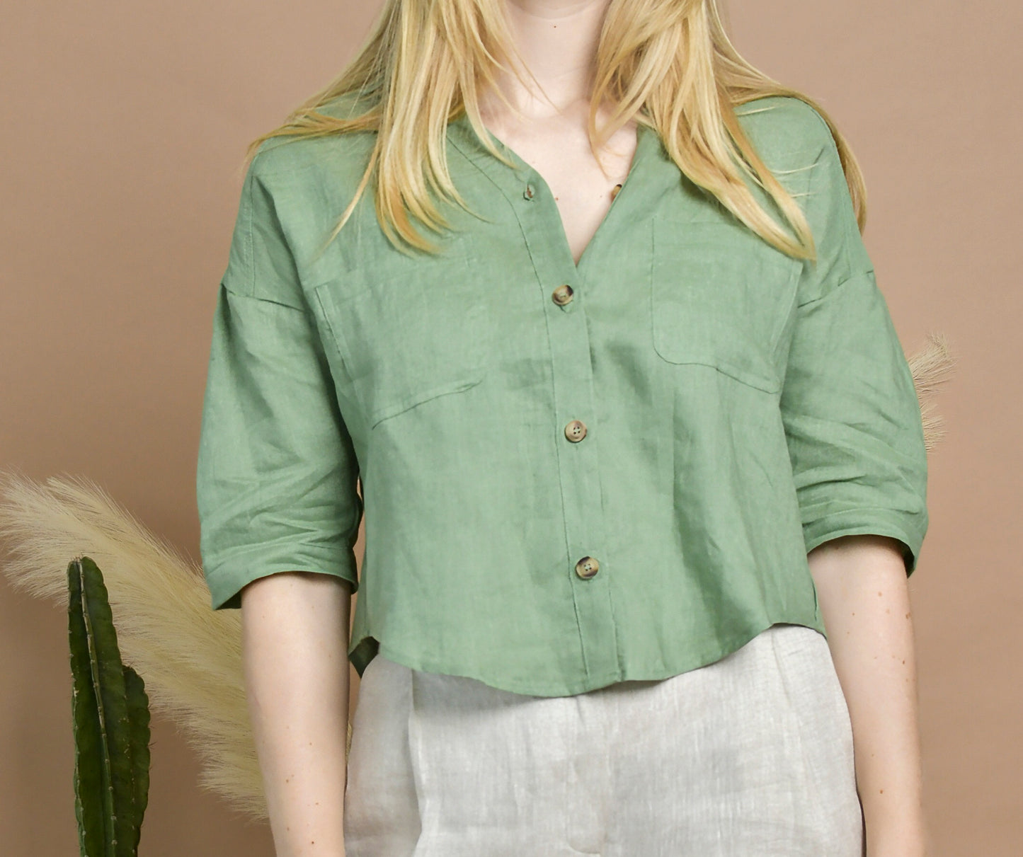 Women's Cropped Linen Work Shirt