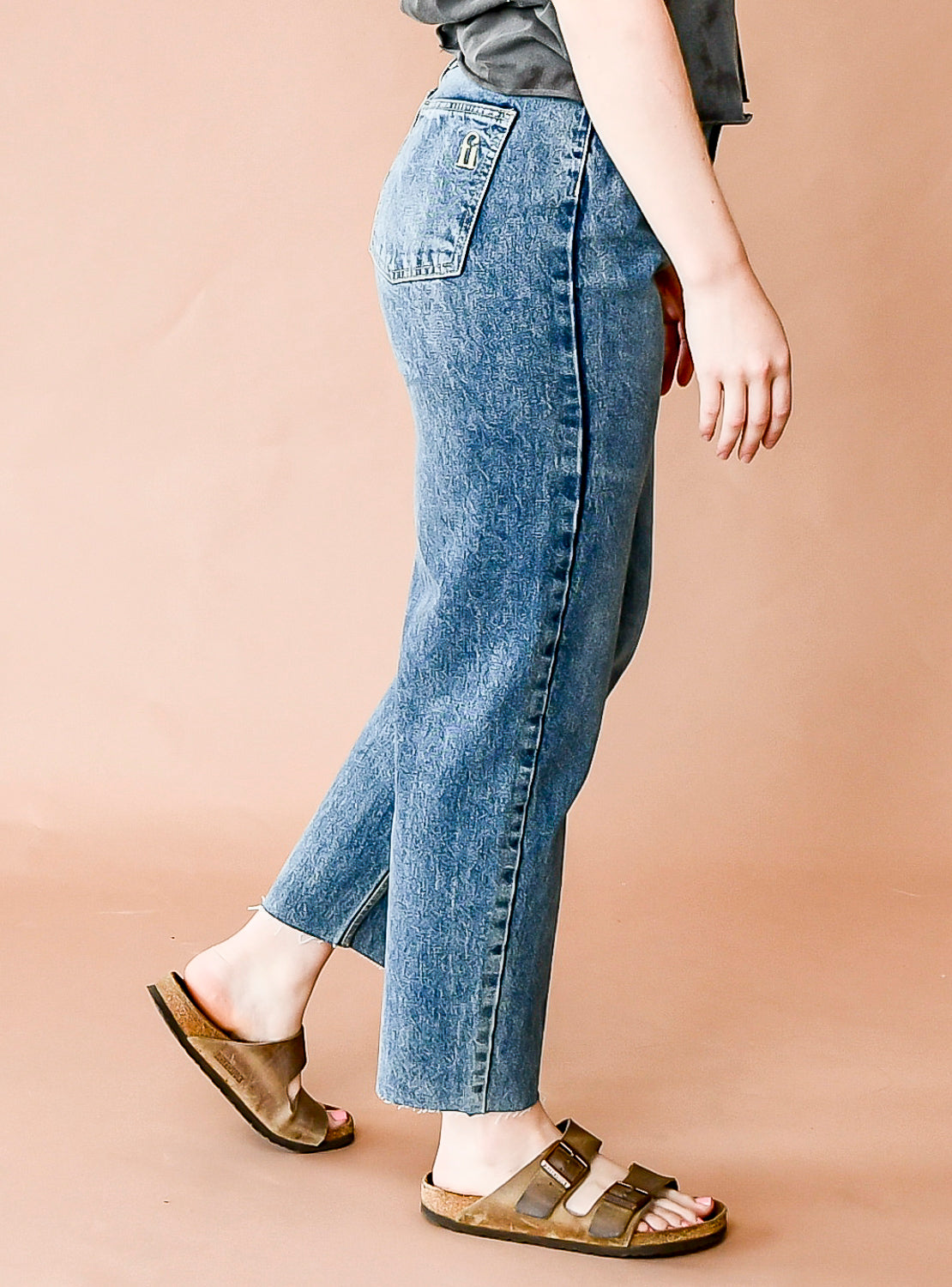 Relaxed Tapered Mom Jeans